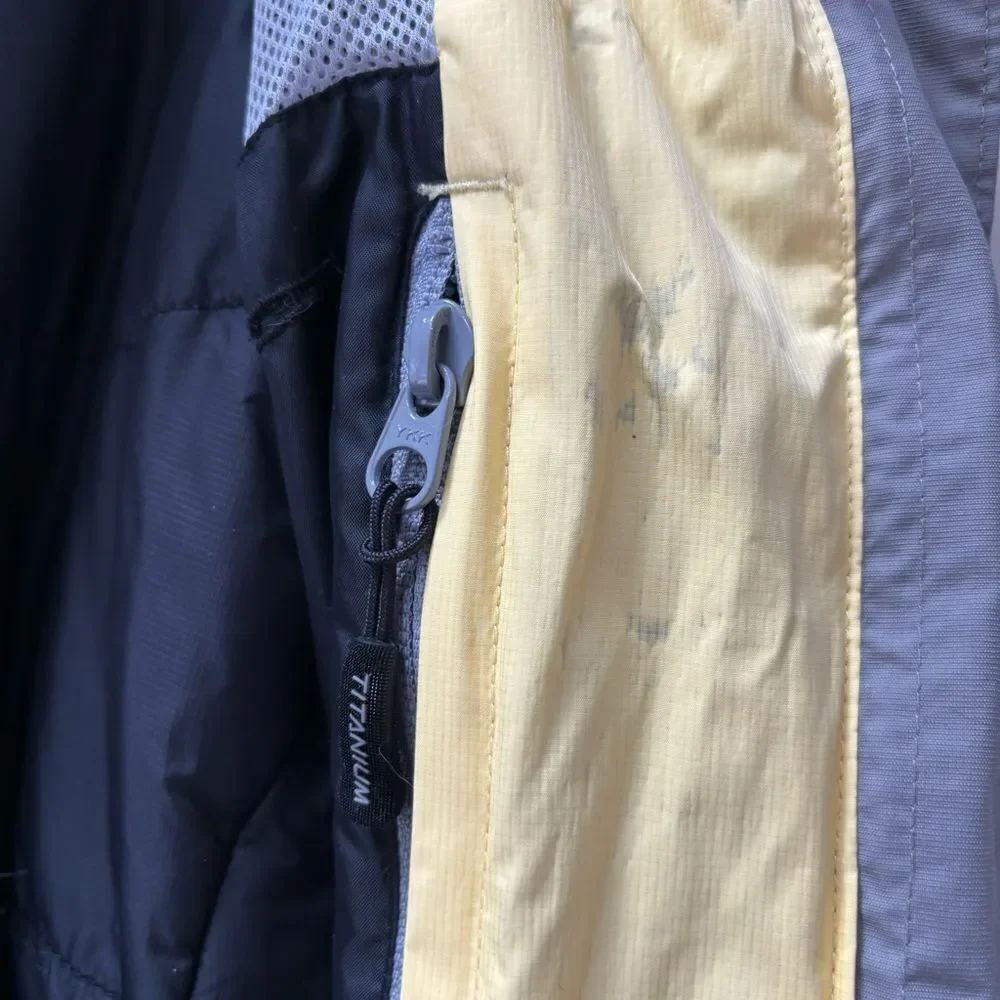 Columbia Titanium yellow waterproof ski coat w removable puffer jacket size M